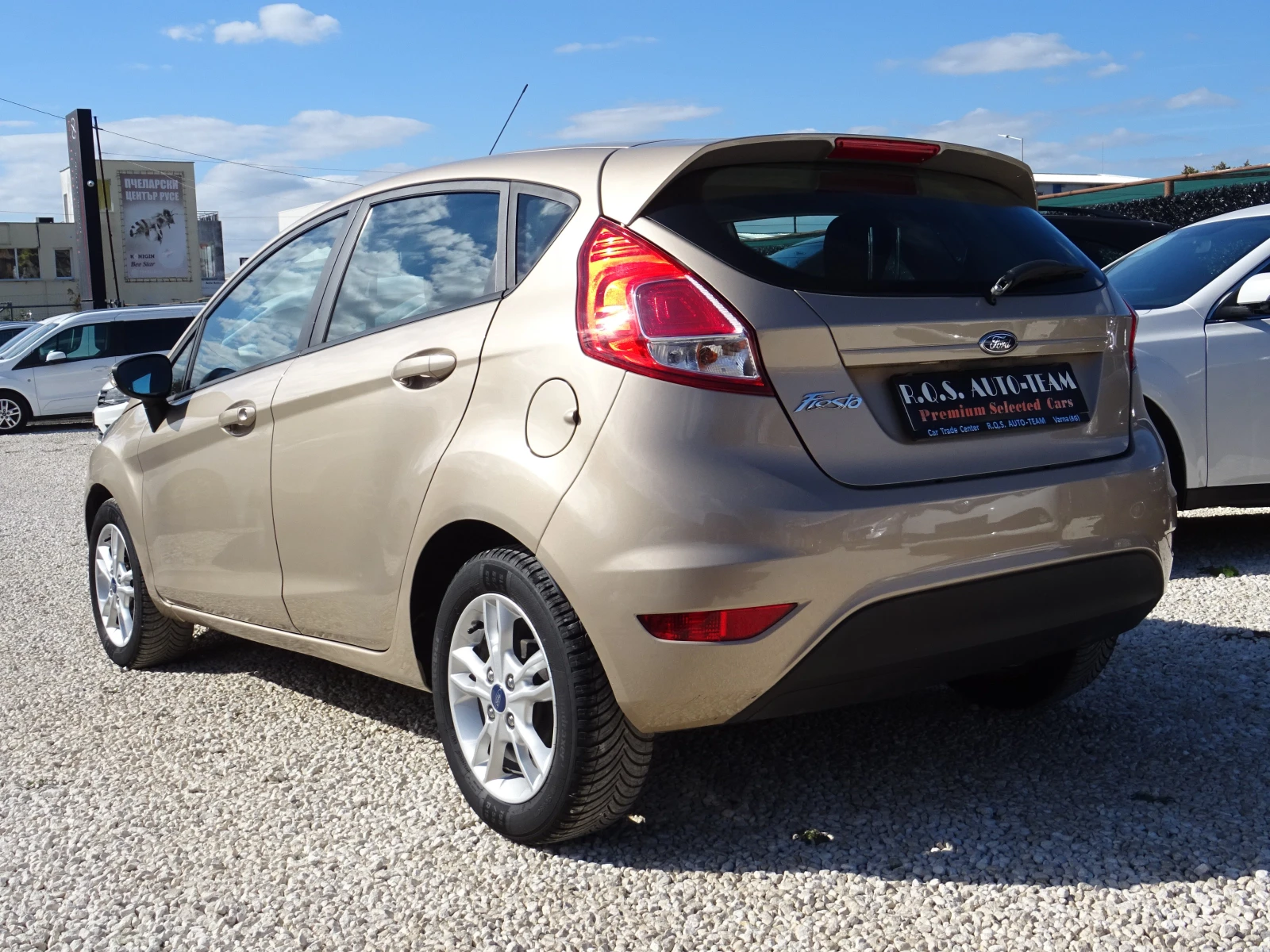 Ford Fiesta 1.4 Titanium GPL, снимка 3 - Автомобили и джипове - 56337699