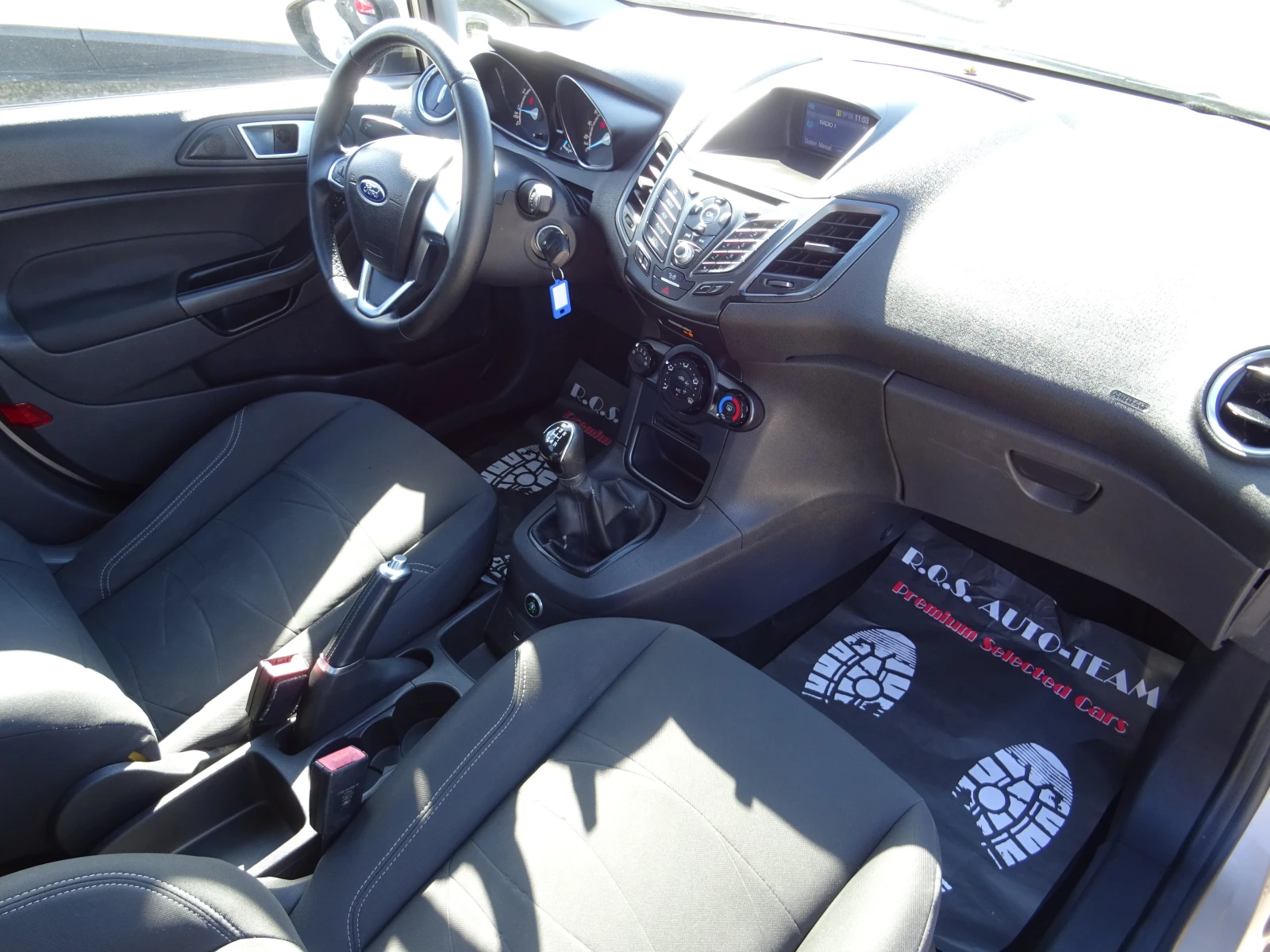 Ford Fiesta 1.4 Titanium GPL, снимка 14 - Автомобили и джипове - 56337699