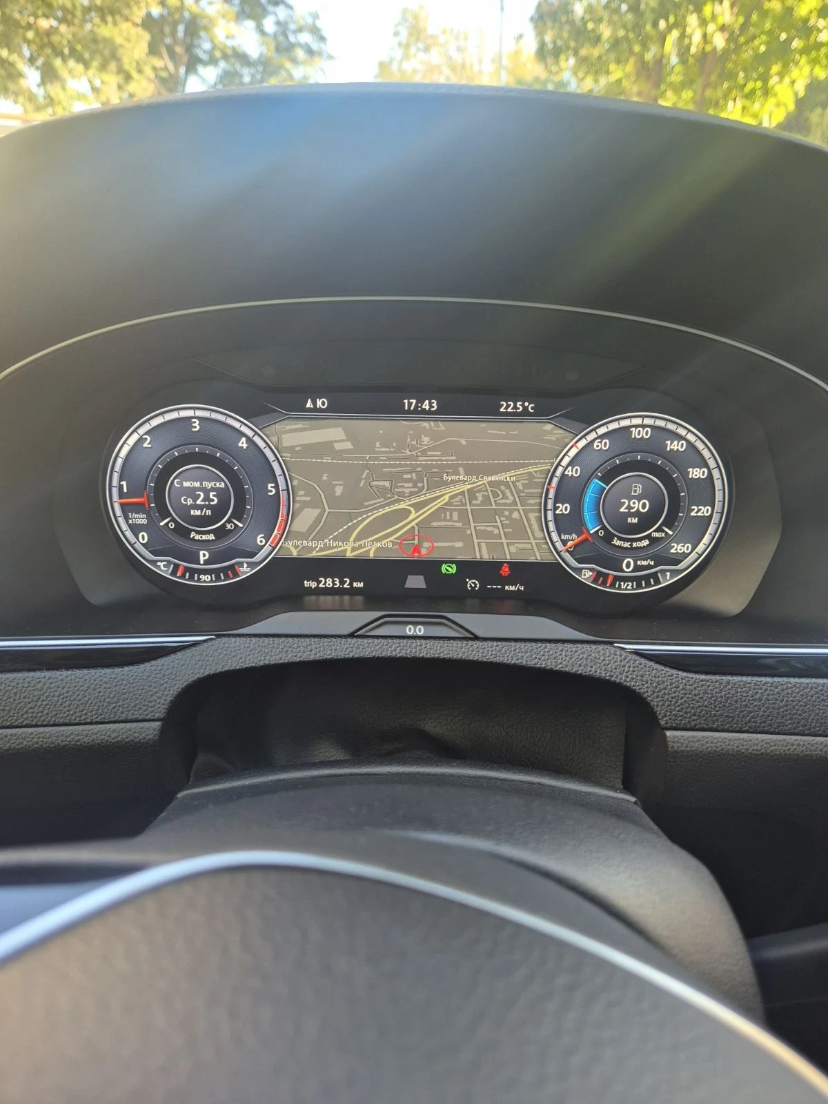 VW Passat 1.6 TDI, снимка 13 - Автомобили и джипове - 56348391
