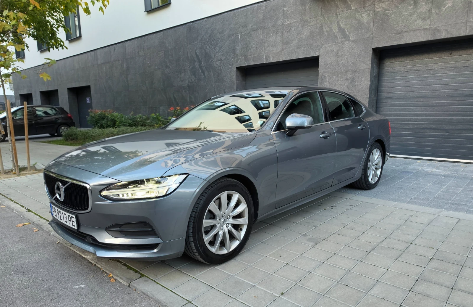 Volvo S90, снимка 2 - Автомобили и джипове - 56546598