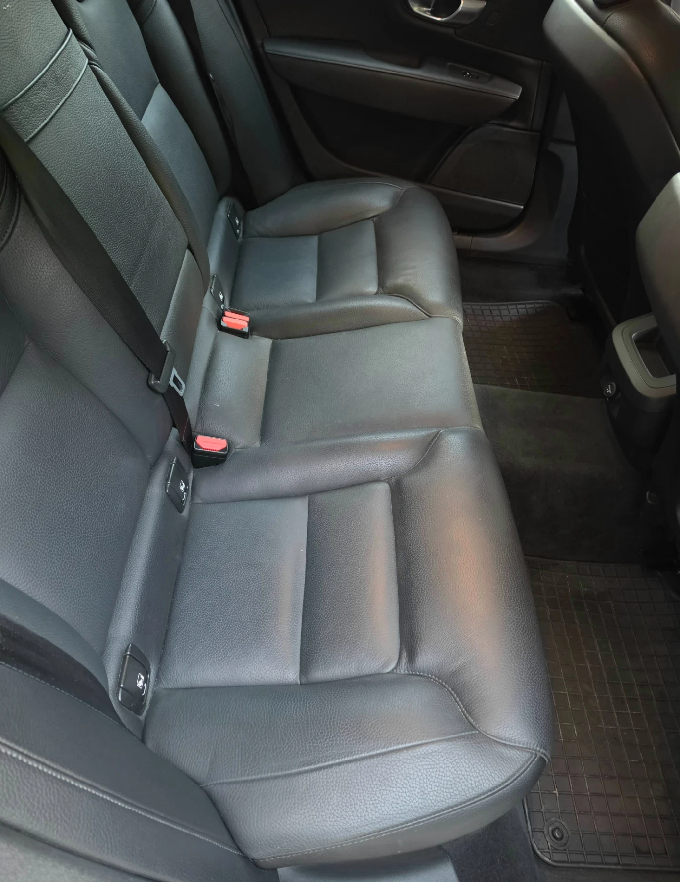 Volvo S90, снимка 16 - Автомобили и джипове - 56546598