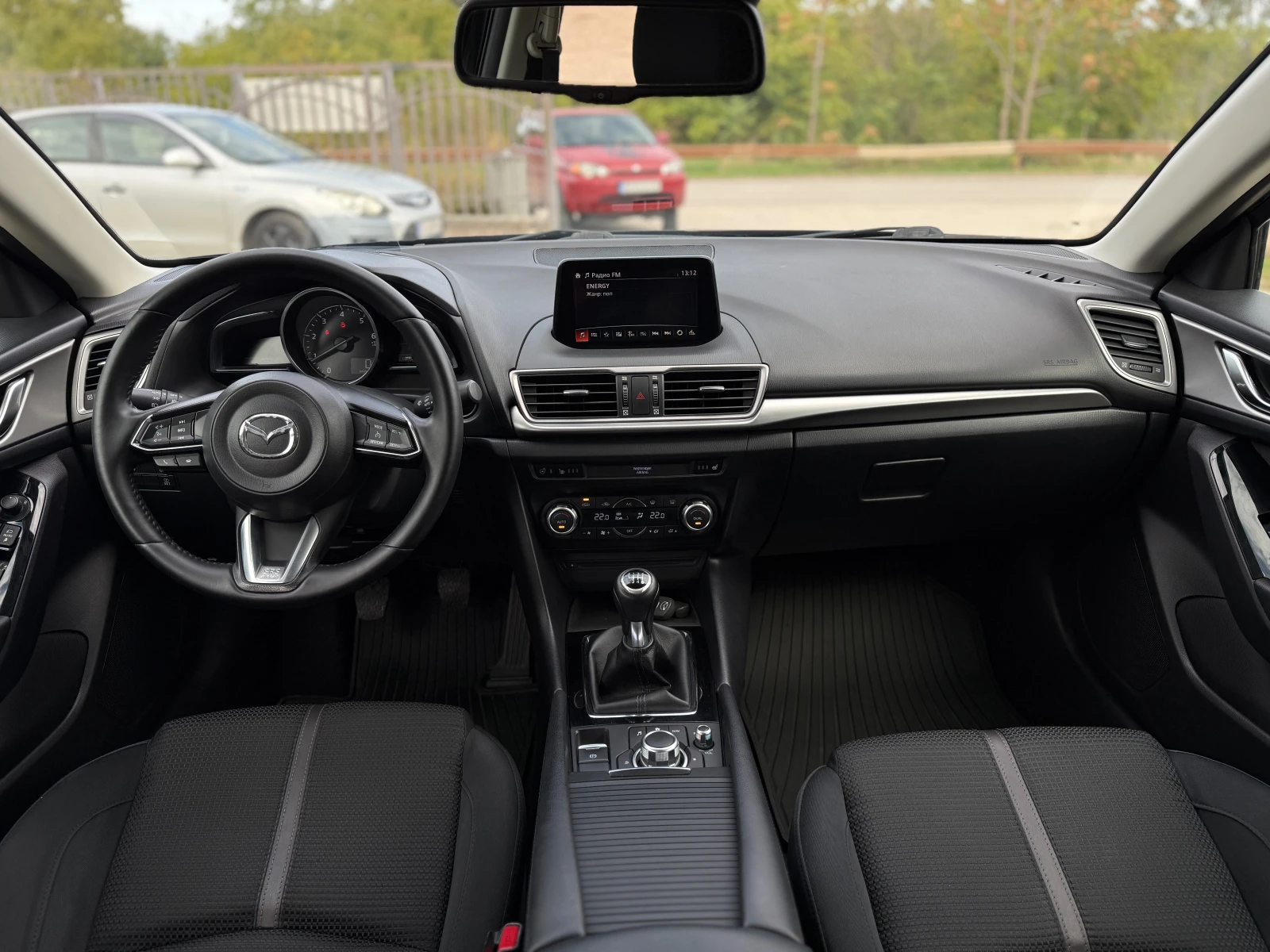 Mazda 3 1.5D* FACELIFT* , снимка 6 - Автомобили и джипове - 56626208