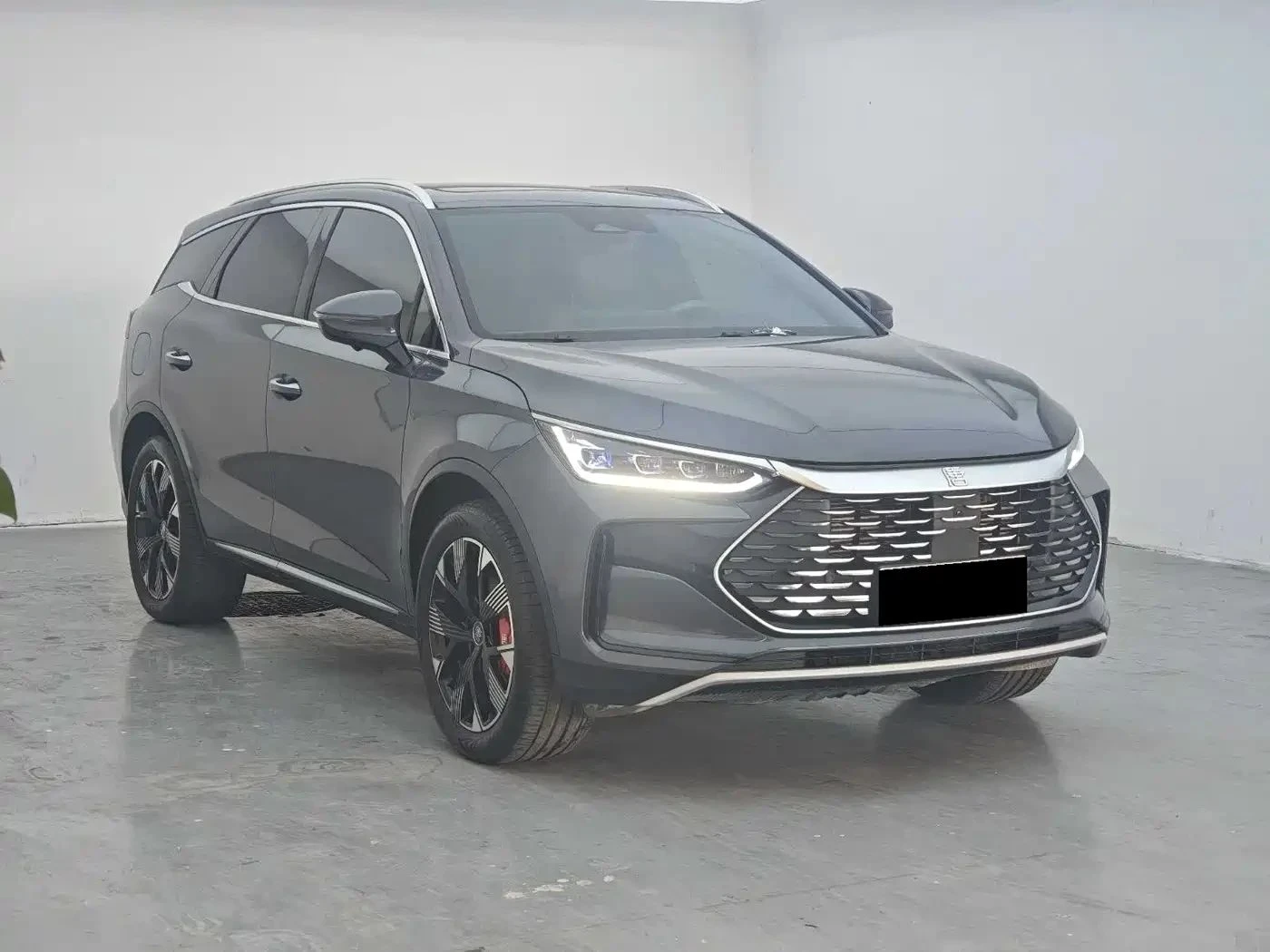 BYD Tang, снимка 3 - Автомобили и джипове - 56686958