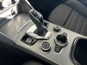 Alfa Romeo Stelvio НОВ!VELOCE/280HP/Q4/CAM/DIGITAL/ACC/NAVI/1002v, снимка 15