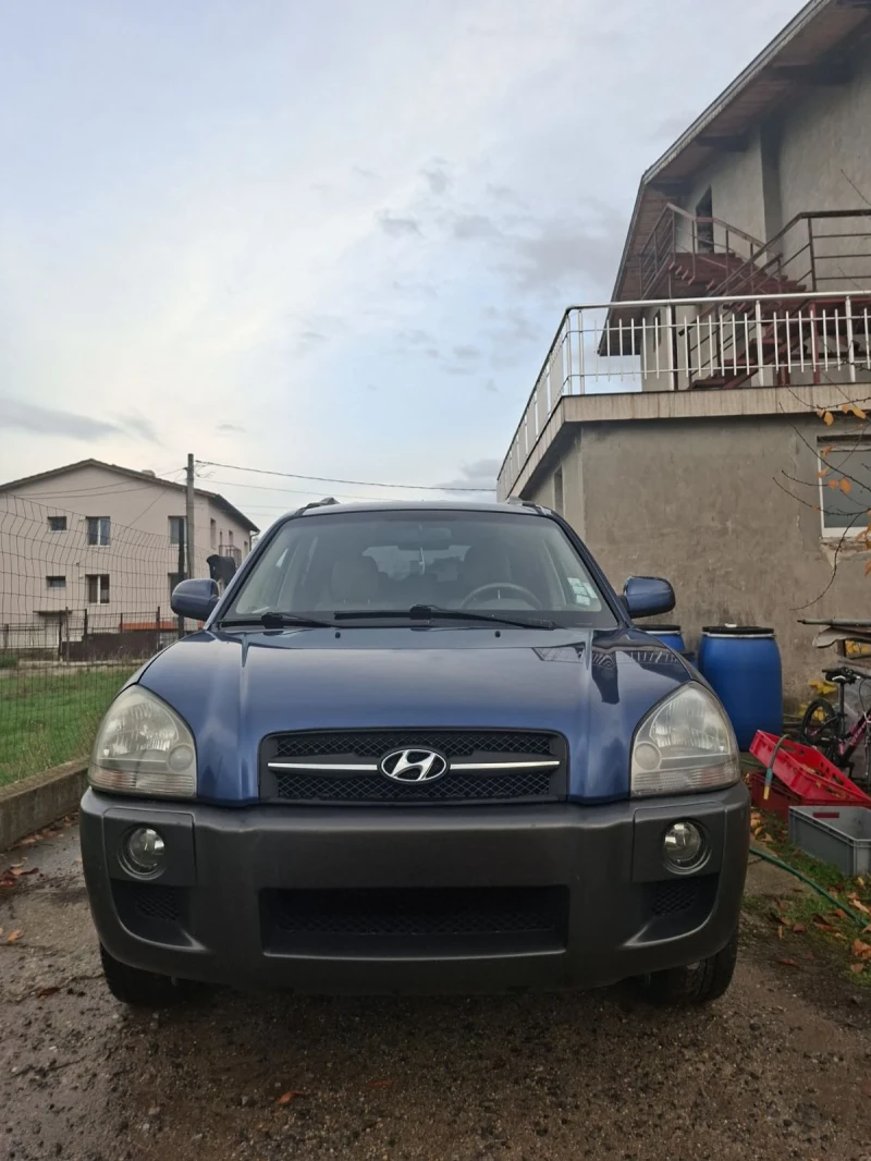 Hyundai Tucson, снимка 11 - Автомобили и джипове - 52588189