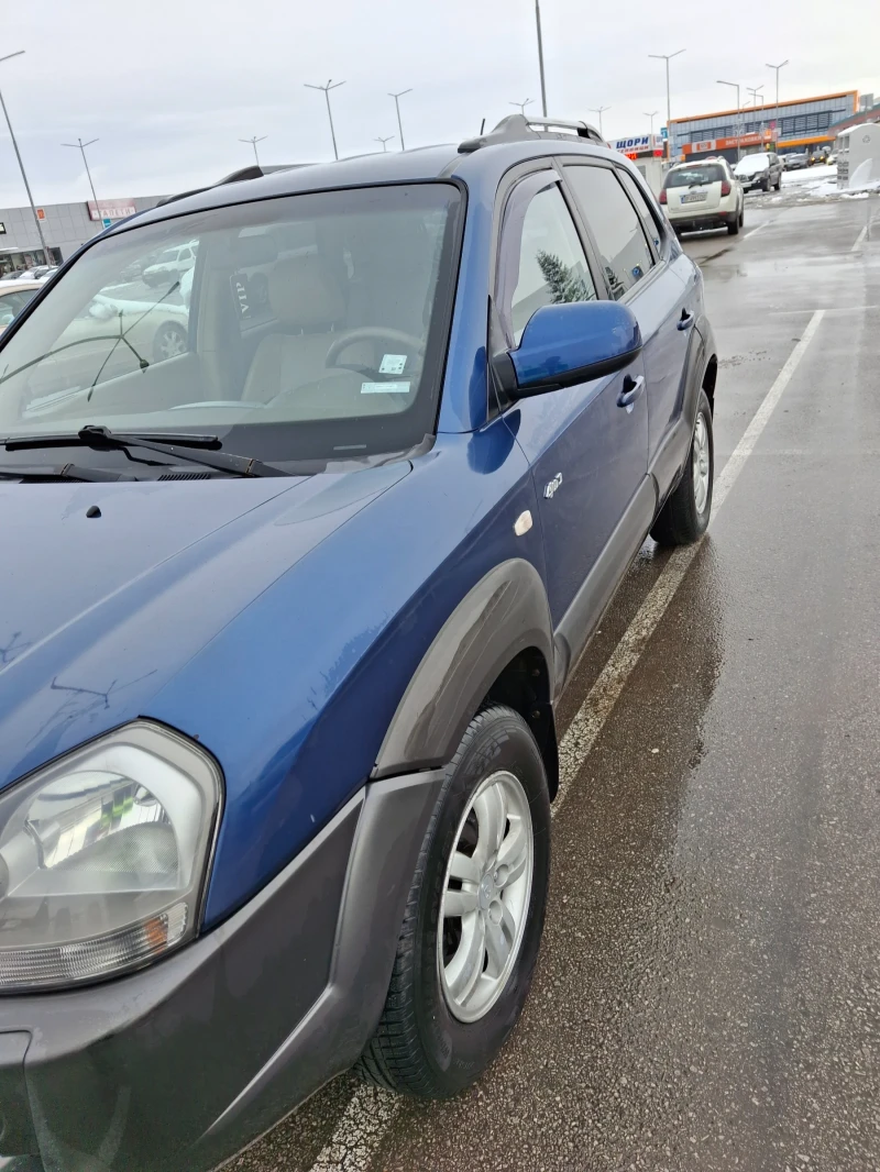 Hyundai Tucson, снимка 16 - Автомобили и джипове - 48643437