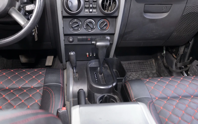 Jeep Wrangler, снимка 9 - Автомобили и джипове - 49800422