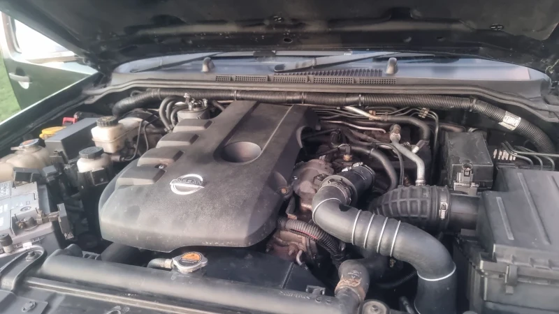 Nissan Navara ТОП, Внос UK 120хил км 2 ключа, ЩОРА, ОБСЛУЖЕН, КА, снимка 8 - Автомобили и джипове - 51109601