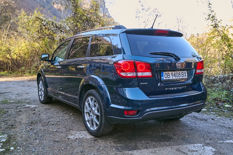 Fiat Freemont, снимка 8 - Автомобили и джипове - 52509801