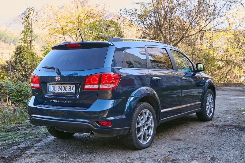 Fiat Freemont, снимка 5 - Автомобили и джипове - 52509801