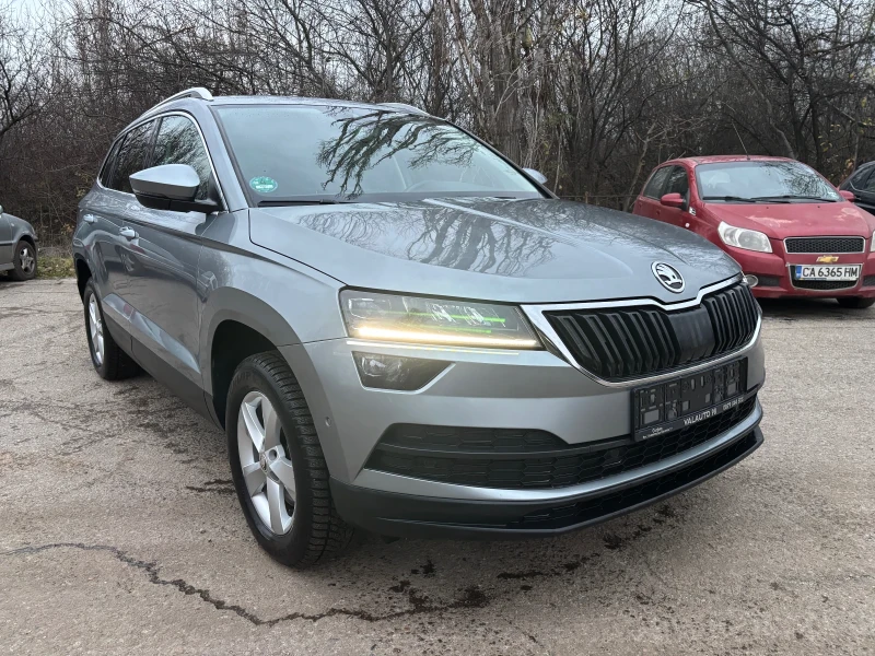 Skoda Karoq 2.0-TDI Style 4x4/Keyless/LED, снимка 3 - Автомобили и джипове - 52877469