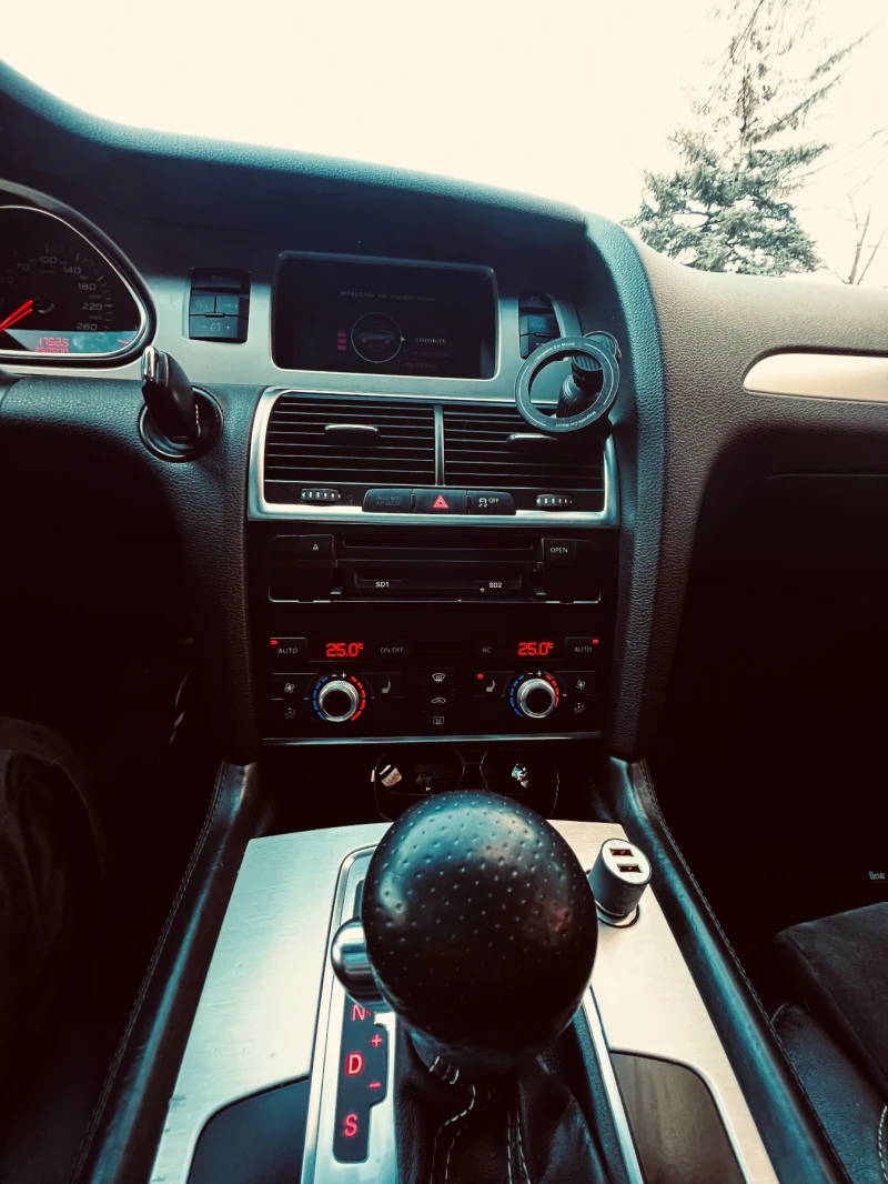 Audi Q7 x3 S line, снимка 8 - Автомобили и джипове - 52929311