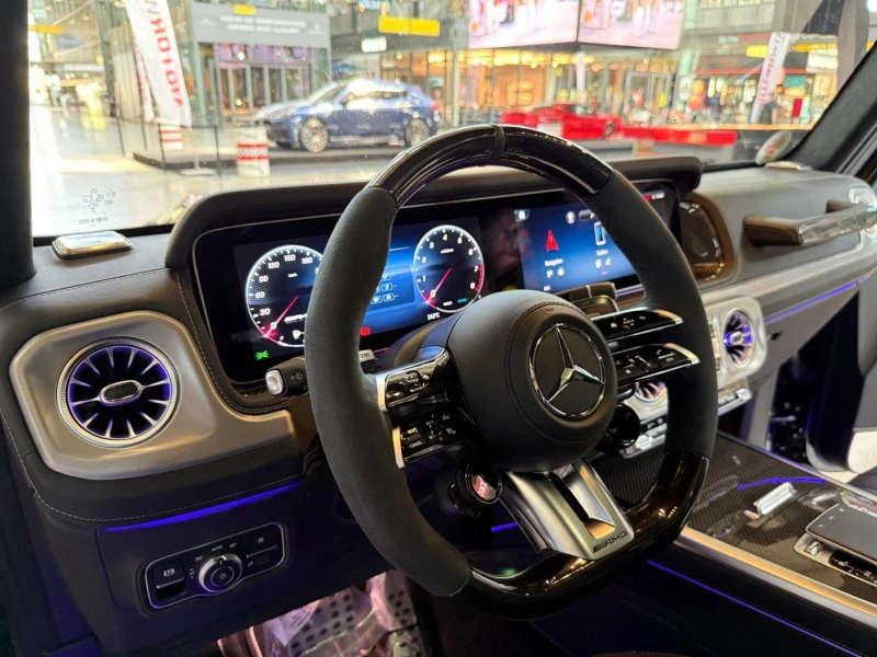 Mercedes-Benz G 63 AMG G800 BRABUS/FULL CARBON/ACTIVE RIDE/SUPERIOR/BURM/, снимка 13 - Автомобили и джипове - 53256554