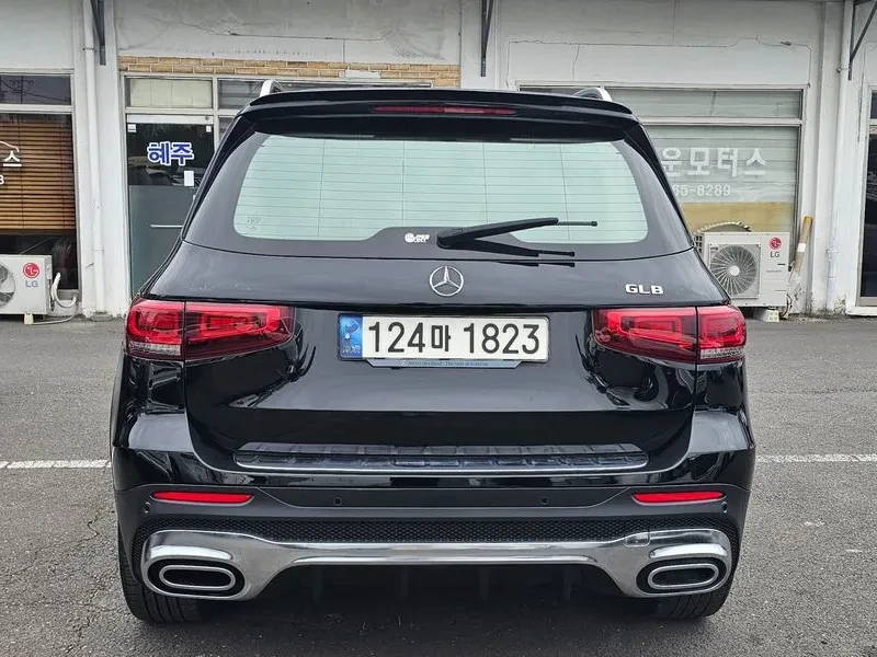 Mercedes-Benz GLB AMG LINE | GLB250 | 4MATIC , снимка 2 - Автомобили и джипове - 55558473