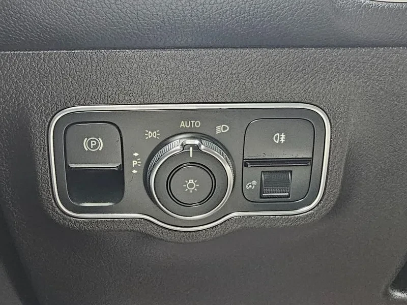 Mercedes-Benz GLB AMG LINE | GLB250 | 4MATIC , снимка 16 - Автомобили и джипове - 55558473
