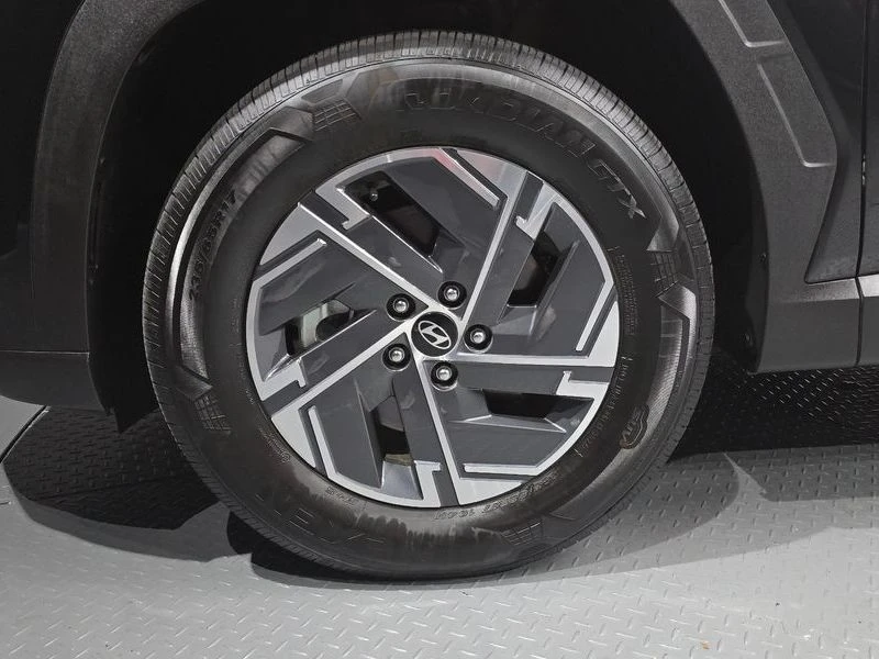 Hyundai Tucson 1.6 Automatic, снимка 5 - Автомобили и джипове - 55843145