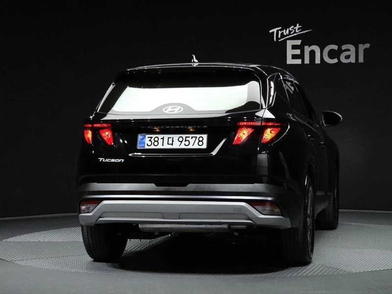 Hyundai Tucson 1.6 Automatic, снимка 4 - Автомобили и джипове - 55843145