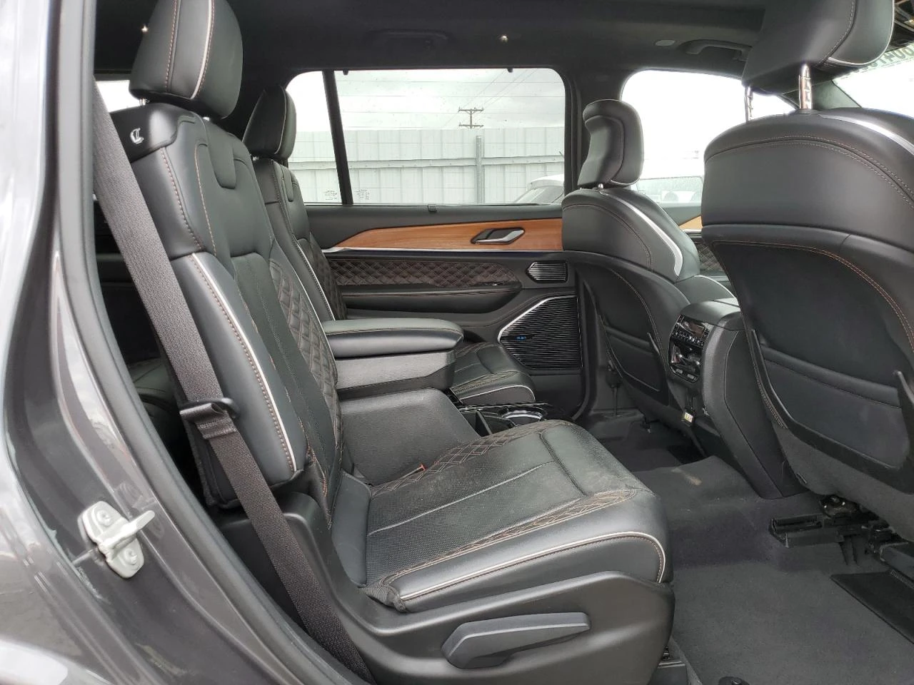 Jeep Grand cherokee L Summit Reserve 4x4 ФИКСИРАНА ЦЕНА ДО БЪЛГАРИЯ!!! - изображение 10