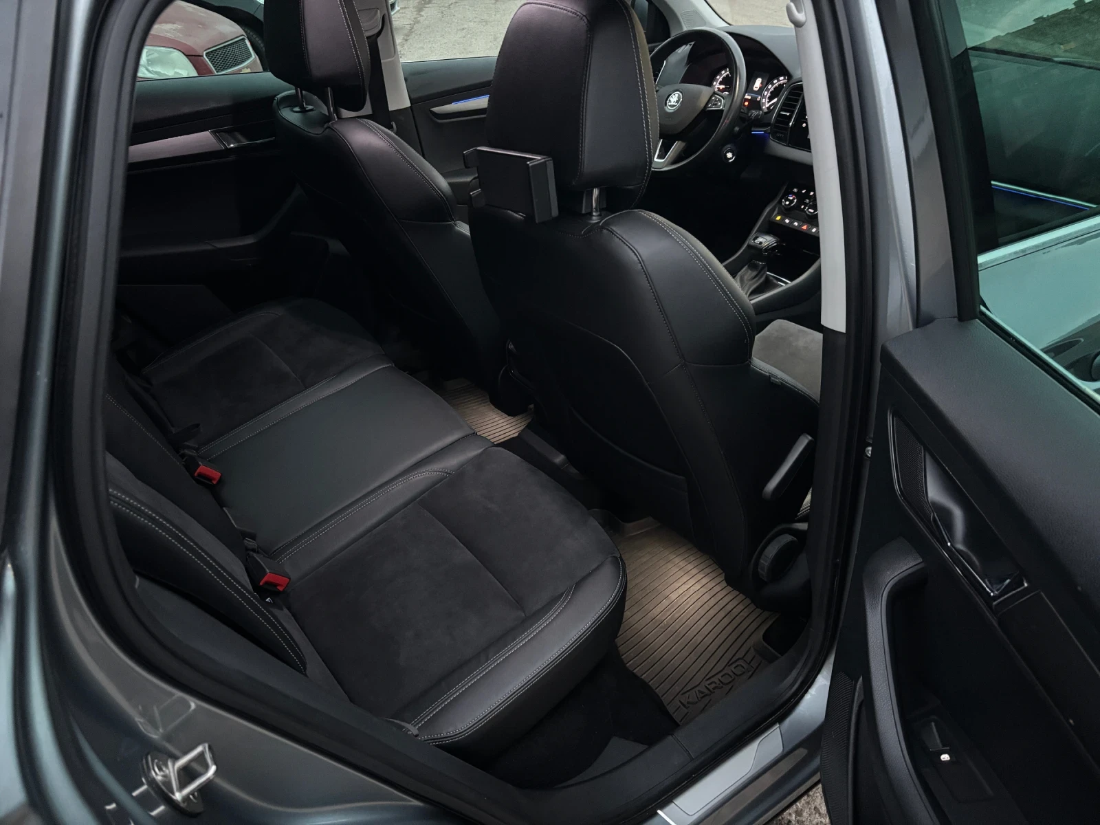 Skoda Karoq 2.0-TDI Style 4x4/Keyless/LED | Mobile.bg � ����������� 11