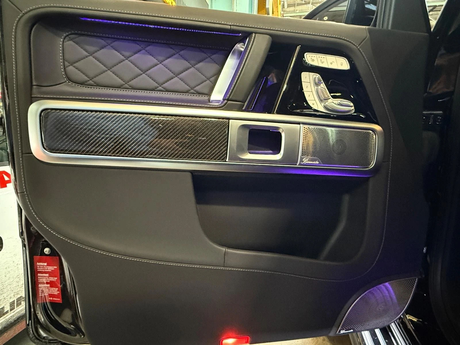 Mercedes-Benz G 63 AMG G800 BRABUS/FULL CARBON/ACTIVE RIDE/SUPERIOR/BURM/ - изображение 10