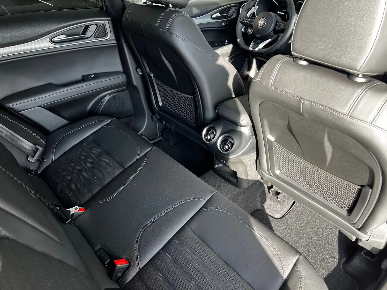 Alfa Romeo Stelvio ���!VELOCE/280HP/Q4/CAM/DIGITAL/ACC/NAVI/1002v | Mobile.bg � ����������� 11