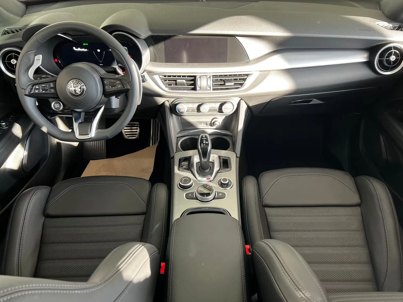 Alfa Romeo Stelvio НОВ!VELOCE/280HP/Q4/CAM/DIGITAL/ACC/NAVI/1002v - изображение 8