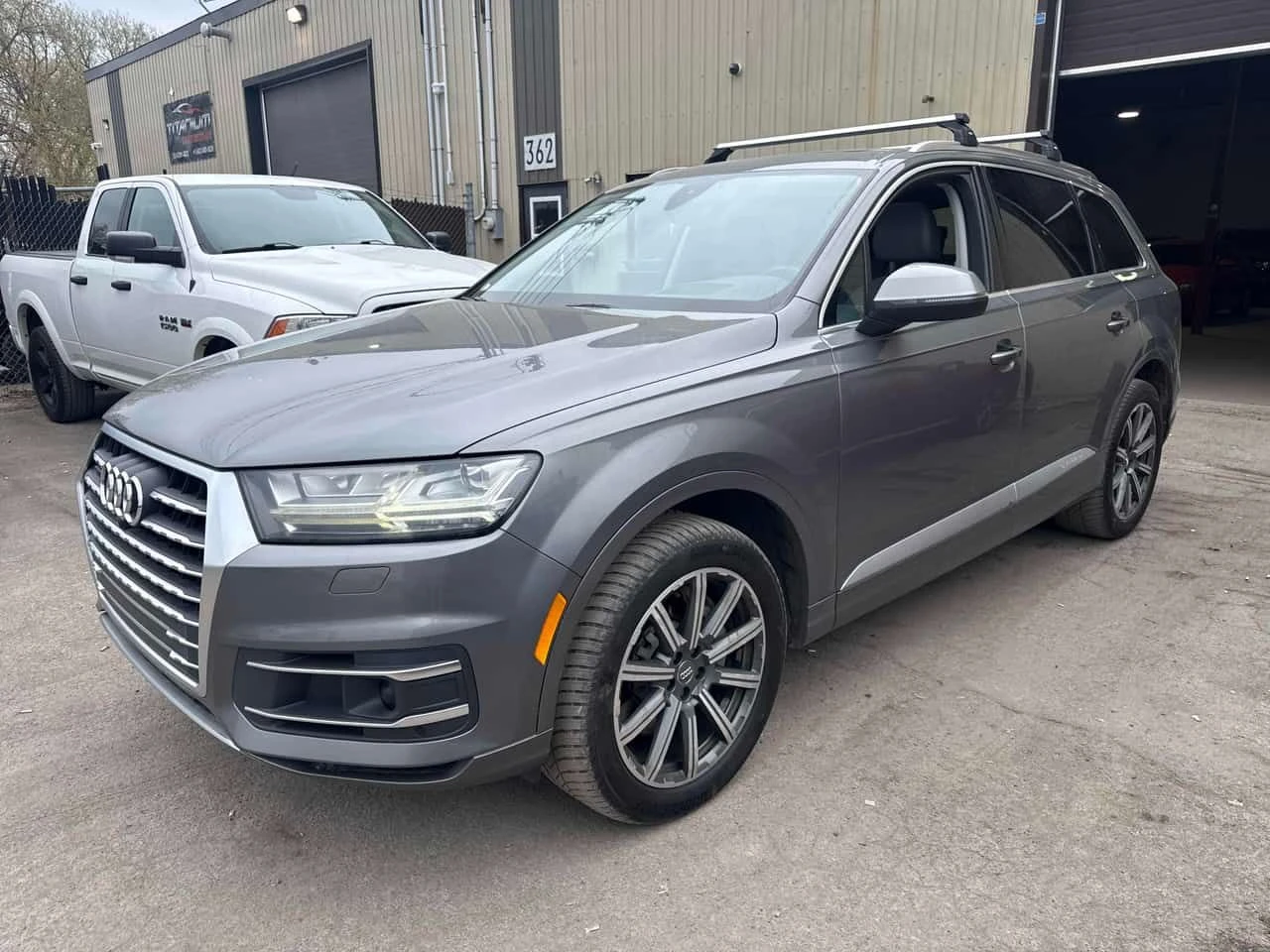 Audi Q7 TECHNIK * ДИСТРОНИК* 360 КАМЕРА* ОБДУХВАНЕ* ПАНОРА