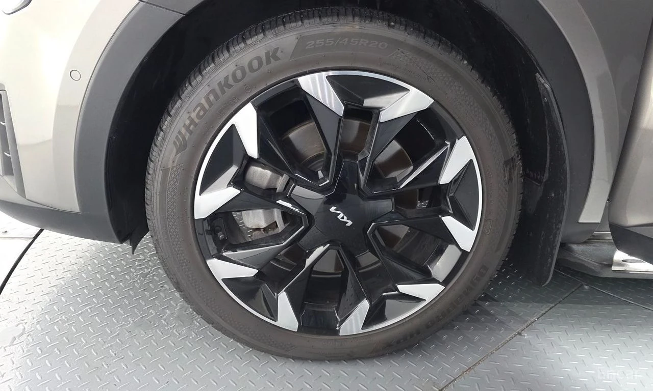 Kia Sorento SIGNATURE* BOSE* HEAD-UP* ОБДУХВАНЕ* 360 КАМЕРИ, снимка 5 - Автомобили и джипове - 54512819