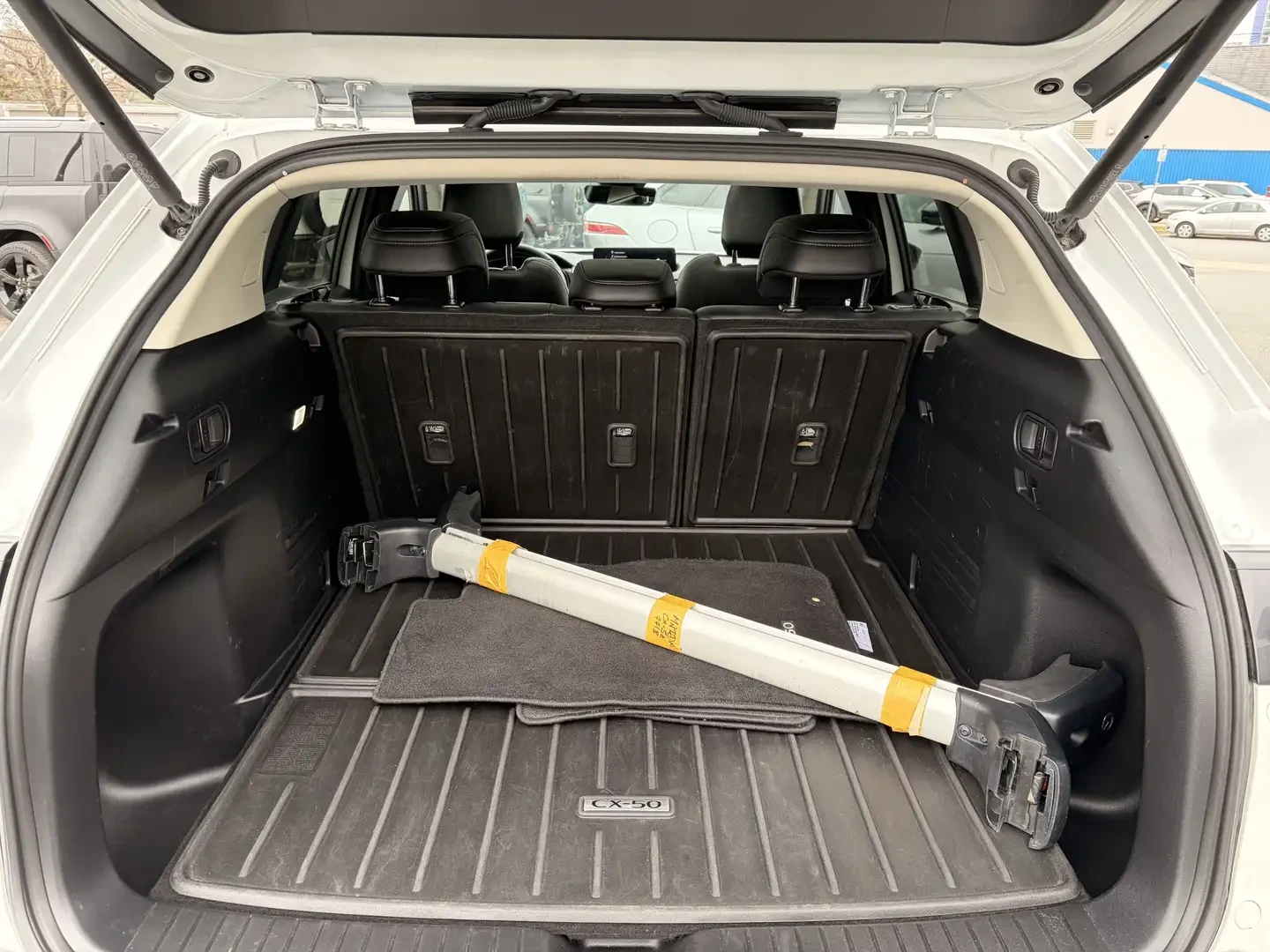 Mazda CX-50 GT Turbo, снимка 15 - Автомобили и джипове - 54711962