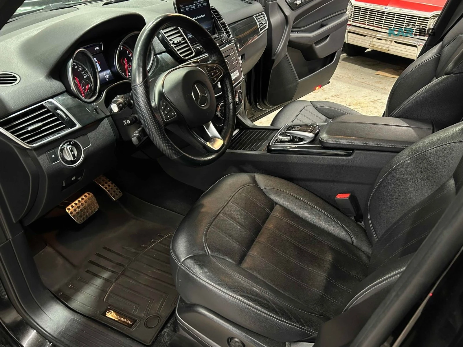 Mercedes-Benz GLE 400 4MATIC/360 VIEW/LANE DEPARTURE/DRIVER ASSIST, снимка 6 - Автомобили и джипове - 54723505