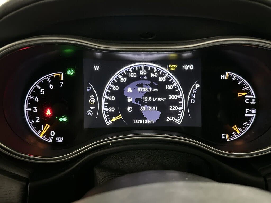 Jeep Grand cherokee Summit 4WD* FULL* ФИКСИРАНА ЦЕНА* АВТОКРЕДИТ* , снимка 12 - Автомобили и джипове - 54912409