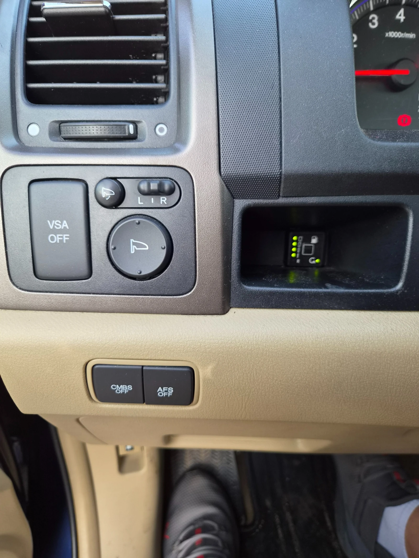 Honda Cr-v Executive, снимка 13 - Автомобили и джипове - 55064210