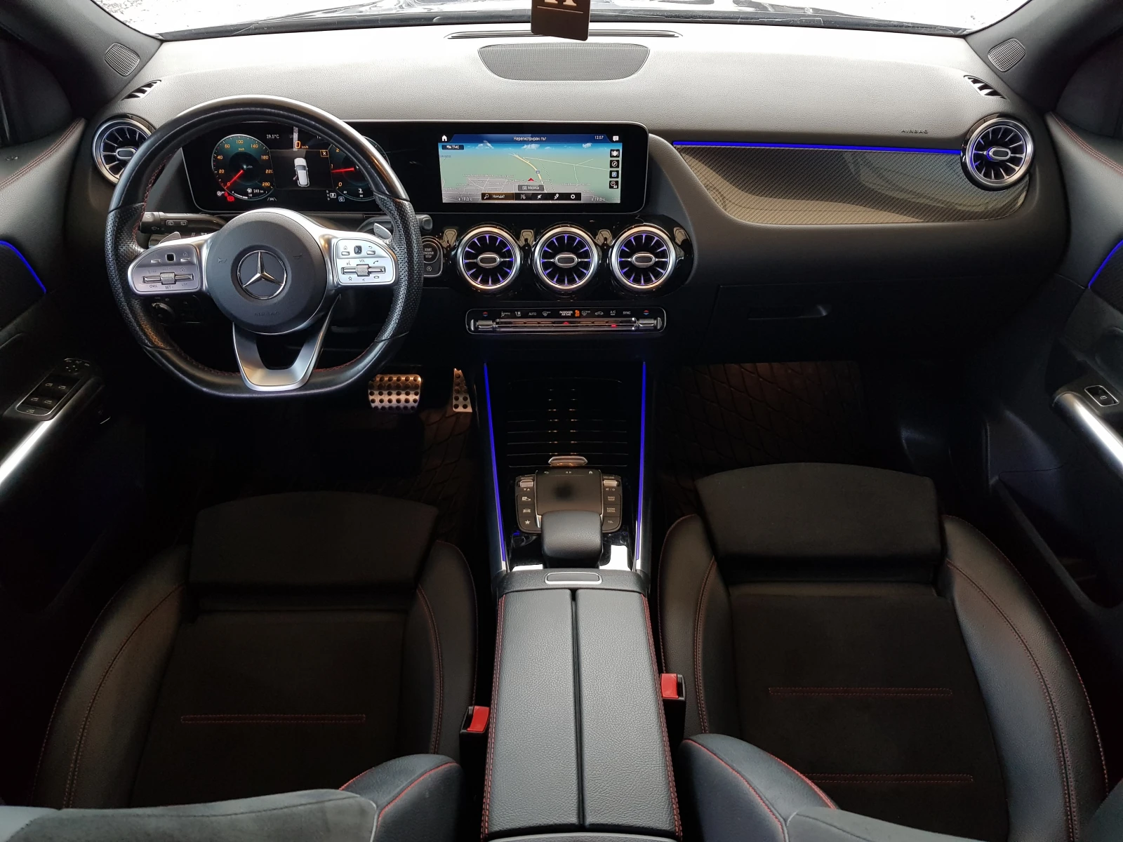 Mercedes-Benz GLA 200 D 4matic AMG EDITION OM654 EURO 6D , снимка 10 - Автомобили и джипове - 55135620