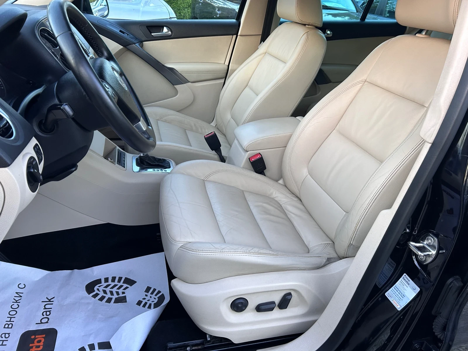 VW Tiguan 2.0TDi DSG 4x4 КОЖА, снимка 5 - Автомобили и джипове - 55559562