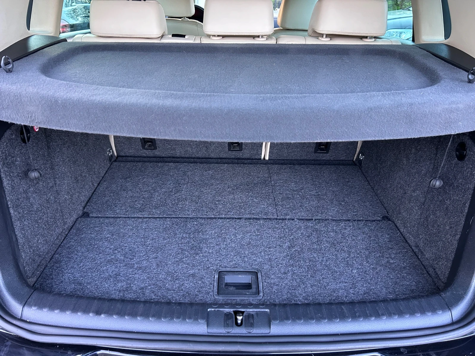 VW Tiguan 2.0TDi DSG 4x4 КОЖА, снимка 13 - Автомобили и джипове - 55559562
