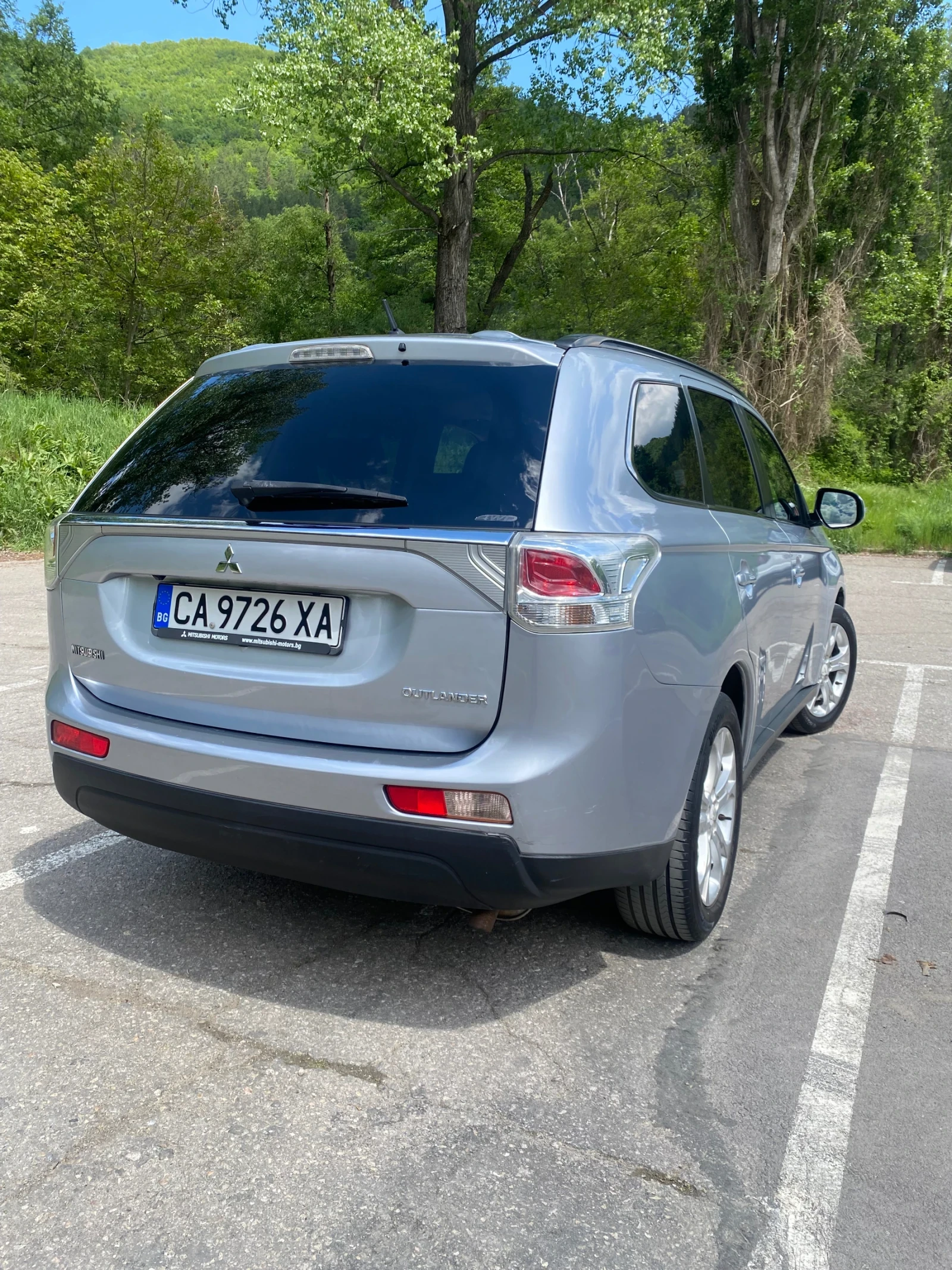 Mitsubishi Outlander, снимка 3 - Автомобили и джипове - 55635264