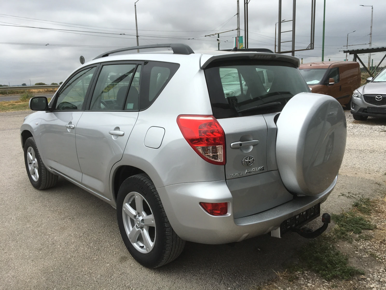 Toyota Rav4 2.2D-4D 136kc, снимка 6 - Автомобили и джипове - 55951453