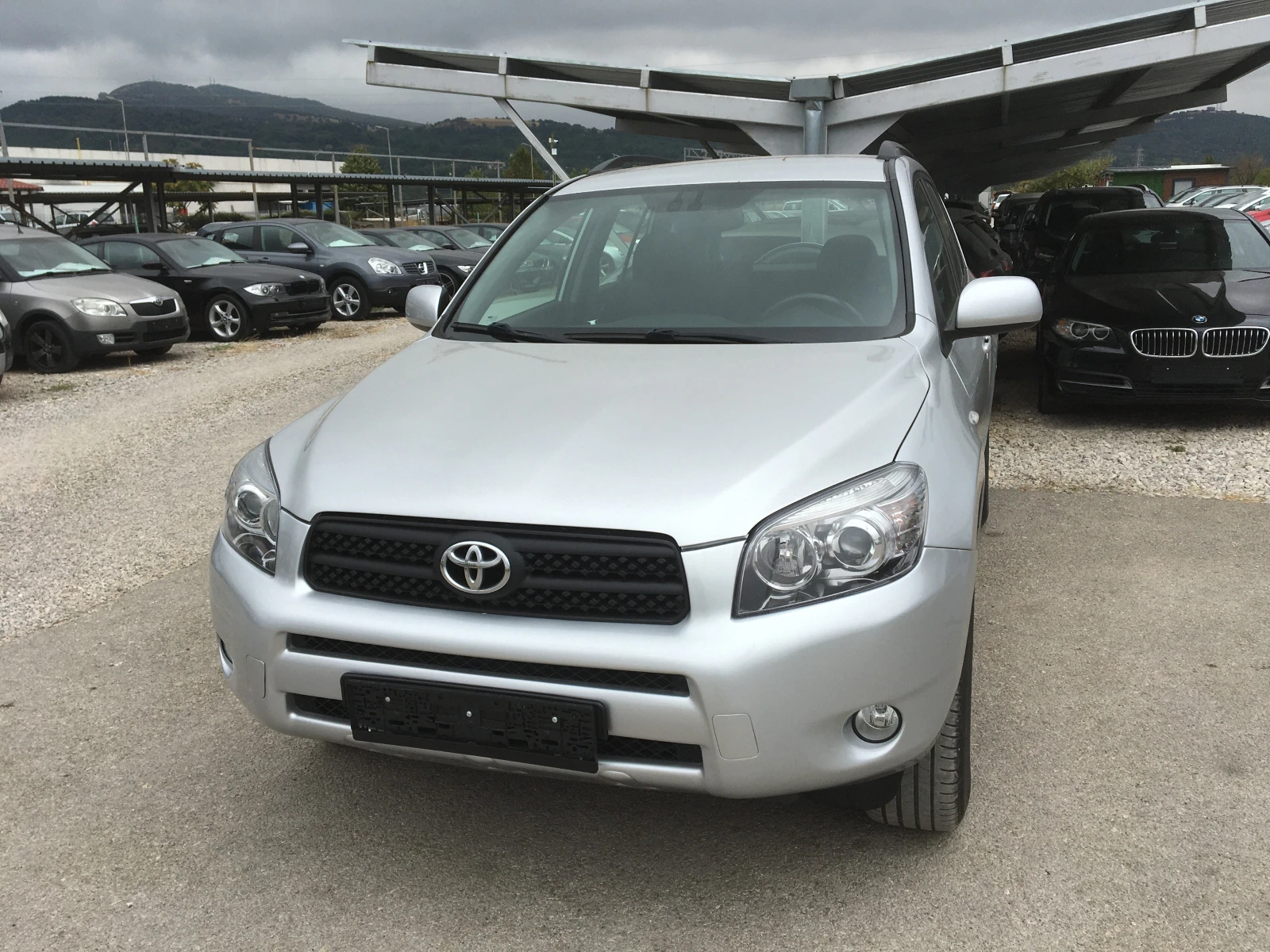 Toyota Rav4 2.2D-4D 136kc, снимка 2 - Автомобили и джипове - 55951453
