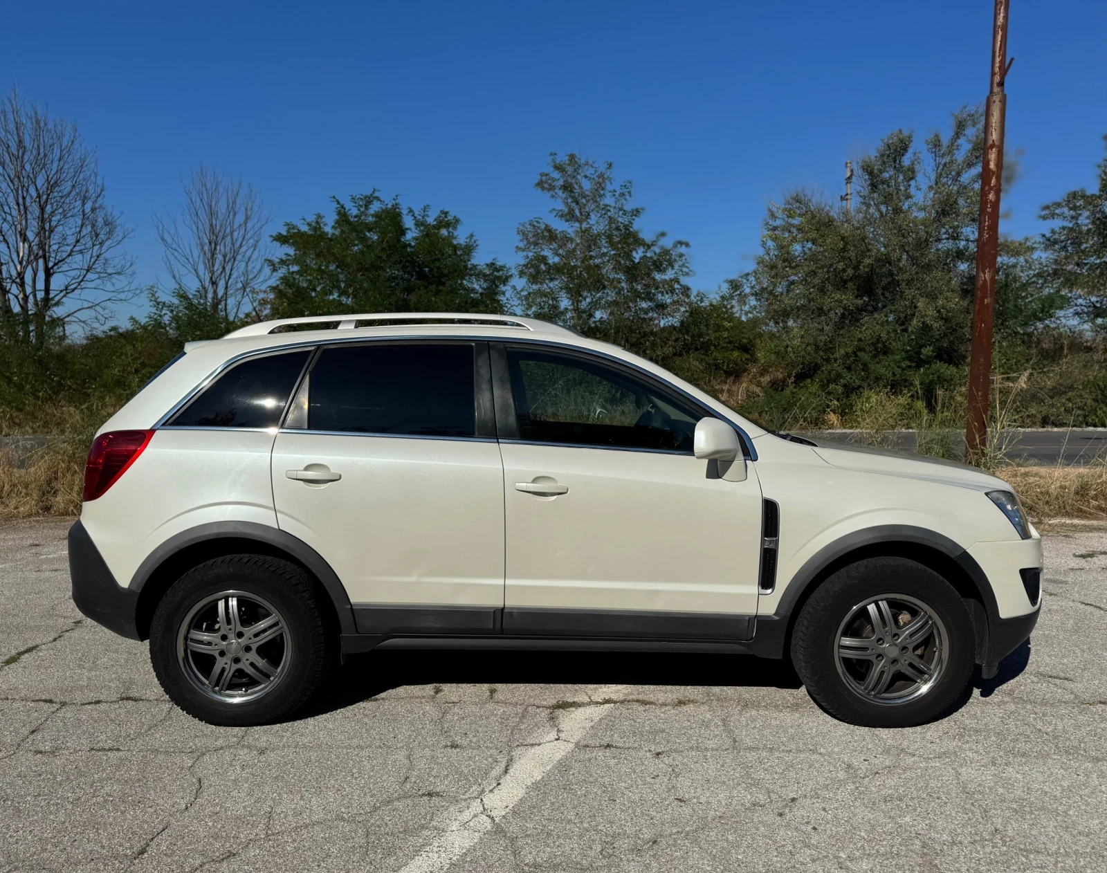 Opel Antara Обслужен, снимка 3 - Автомобили и джипове - 56256399