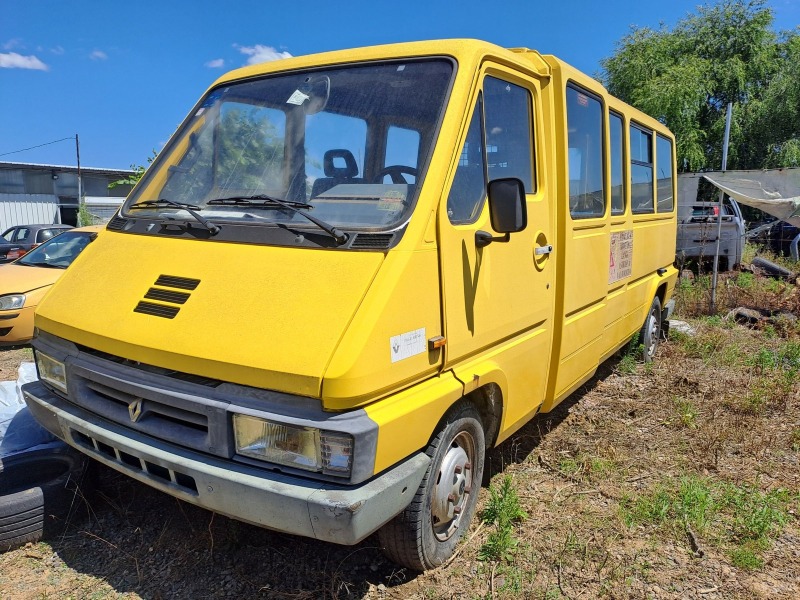 Renault Trafic 2.5TD, снимка 1 - Бусове и автобуси - 46122723