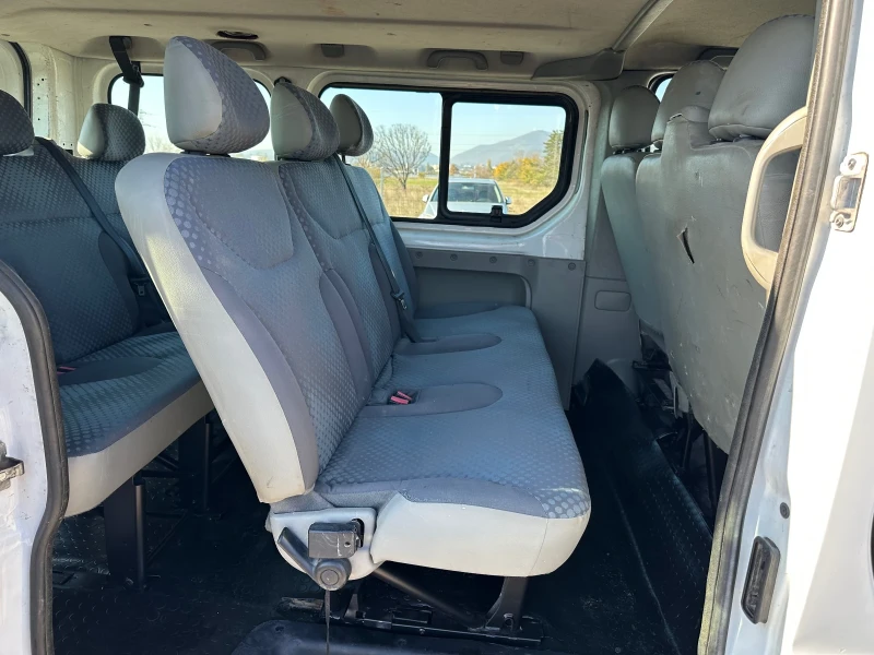 Renault Trafic 8+ 1* 2.0DCI* 115к.с* КЛИМАТИК* 6 скорости, снимка 13 - Бусове и автобуси - 52413089