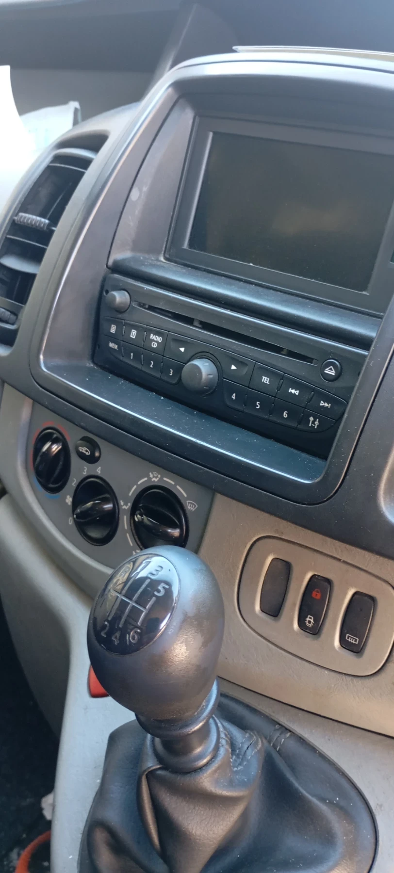 Opel Vivaro 2.0 crdi - изображение 4