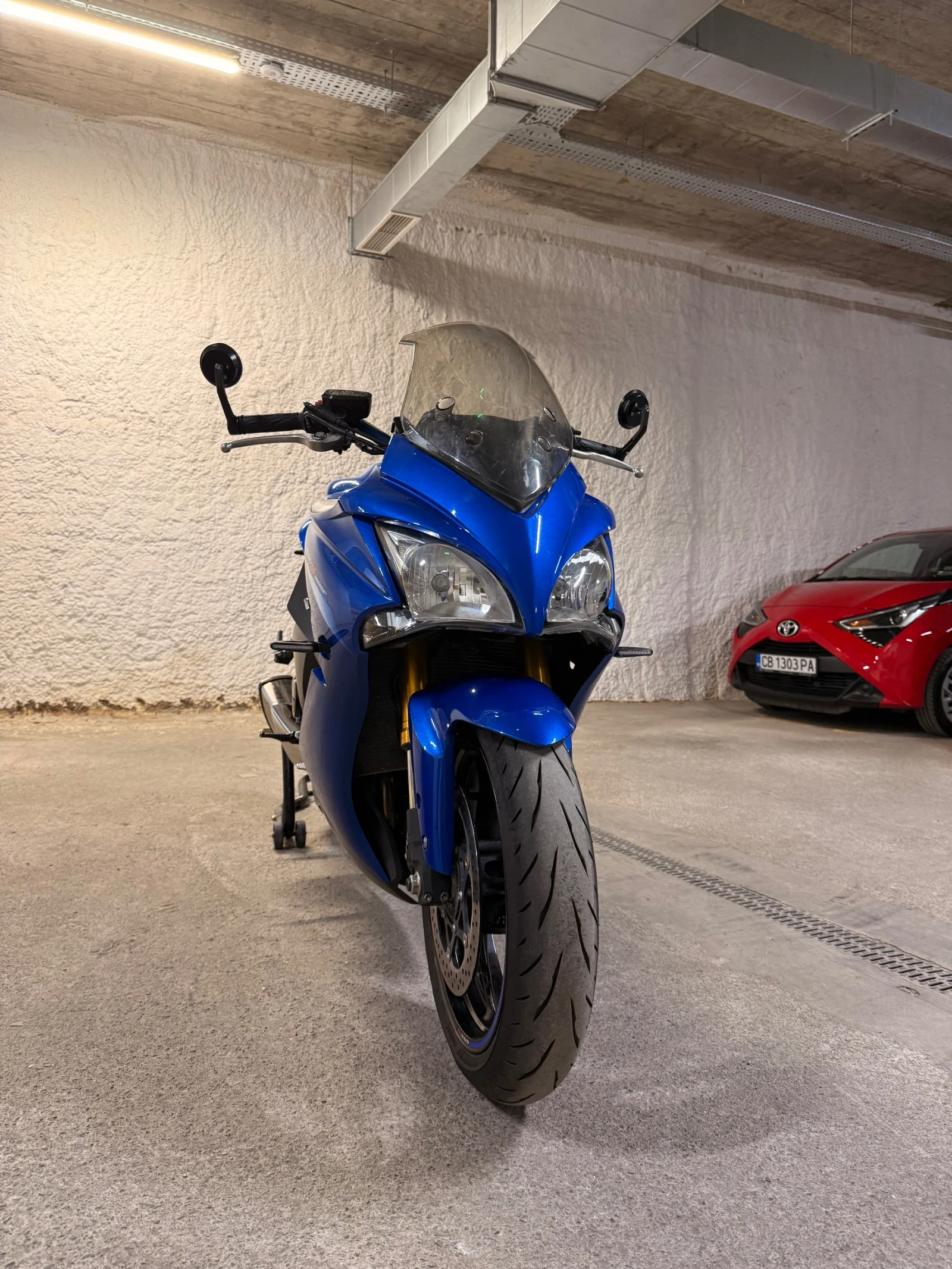 Suzuki Gsx GSX-F 1000 - изображение 6