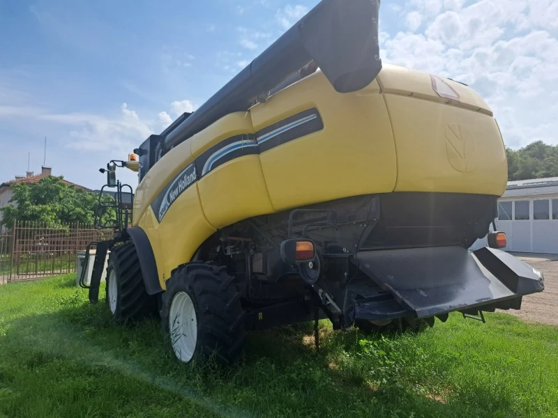 Комбайн New Holland CX 8.40, снимка 15 - Селскостопанска техника - 40916244