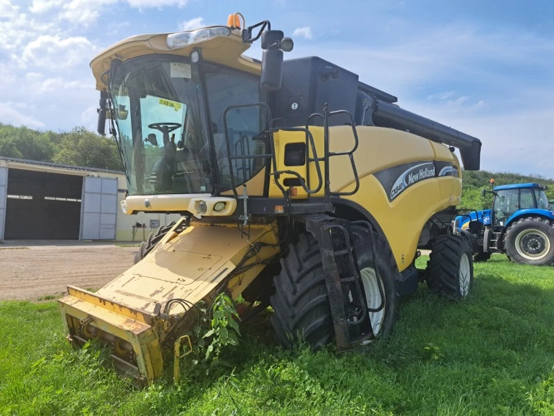 Комбайн New Holland CX 8.40, снимка 16 - Селскостопанска техника - 40916244