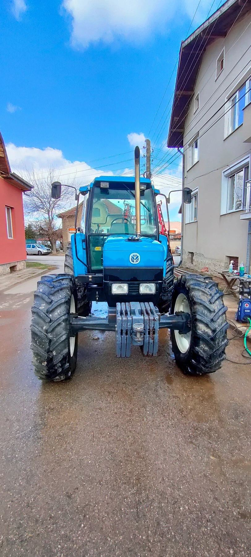 Трактор New Holland 7840 - изображение 2