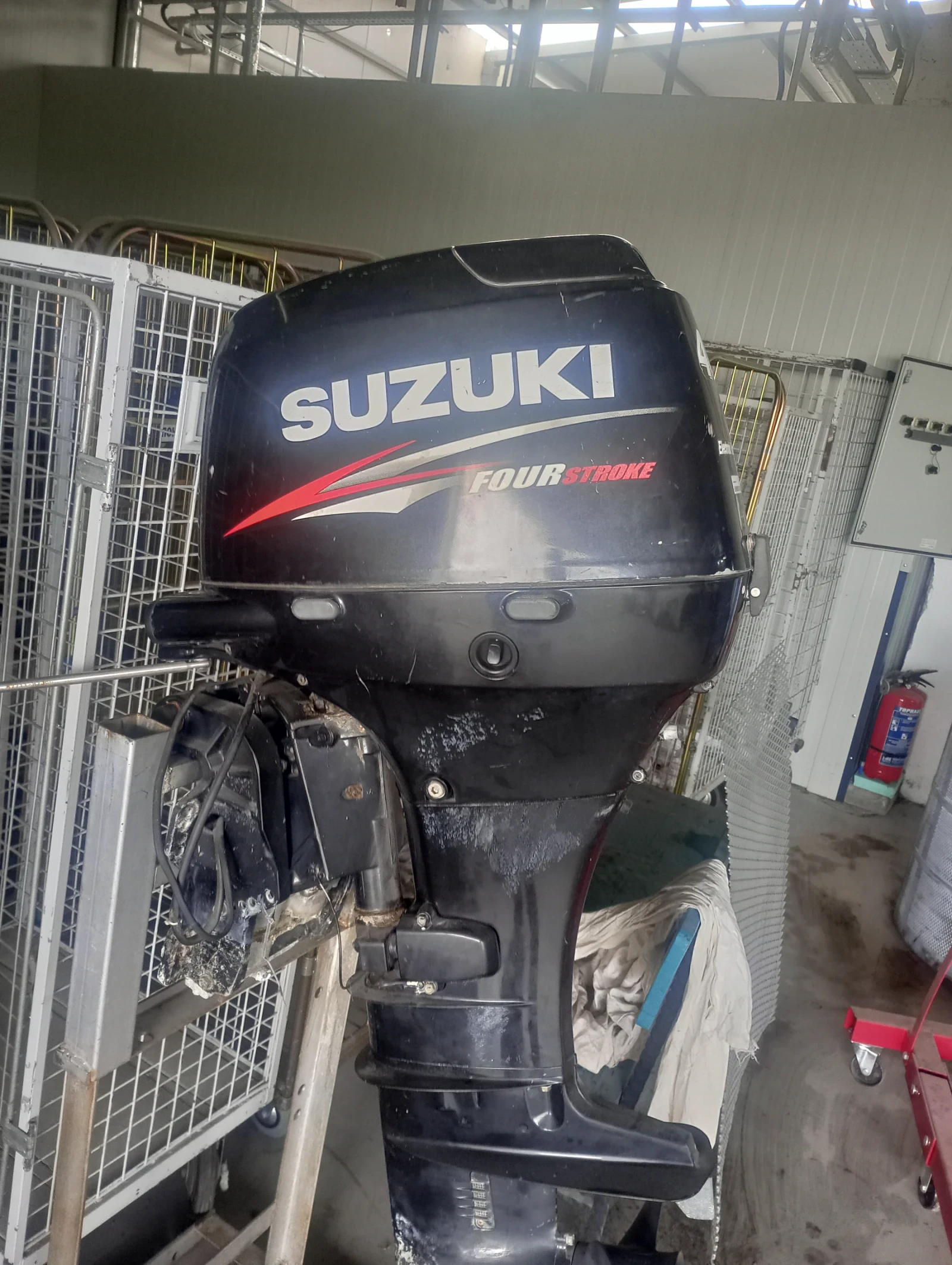Извънбордов двигател Suzuki DF50 - изображение 6
