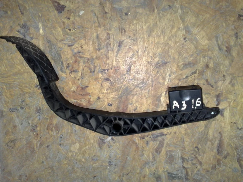 Ел педал газ за Ауди А3 1.6 