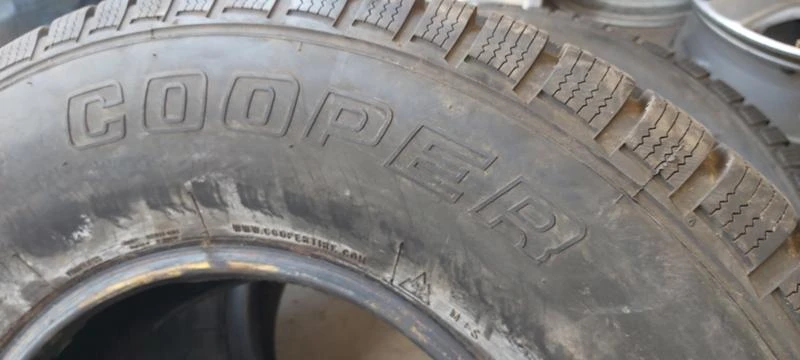 Гуми Всесезонни 235/75R15, снимка 6 - Гуми и джанти - 33053814