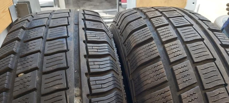 Гуми Всесезонни 235/75R15, снимка 4 - Гуми и джанти - 33053814